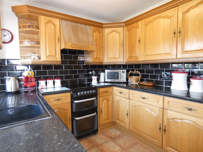Kitchen- click for photo gallery